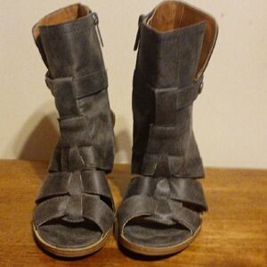 Buckle Vintage 93 Brown 7.5 Open Heel Ankle Booties-B04